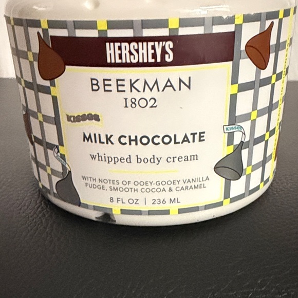 Beekman 1802 Limited Edition Hersheys Milk Chocolate Whipped Body Cream - Picture 2 of 2
